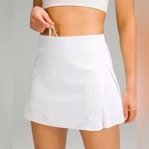NWT - Peek Pleat HR Tennis skirt